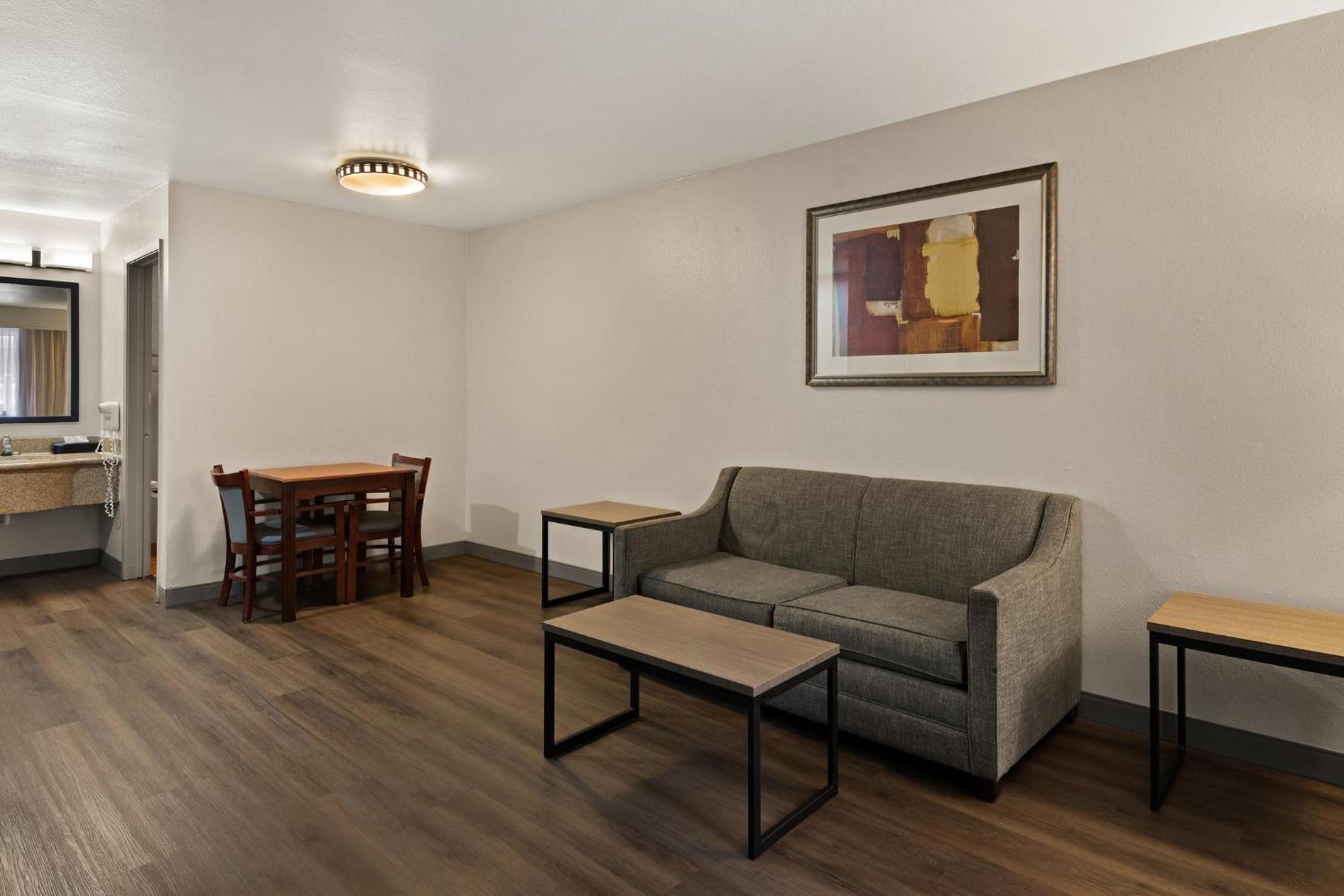 Hotel & At Dfw Airport