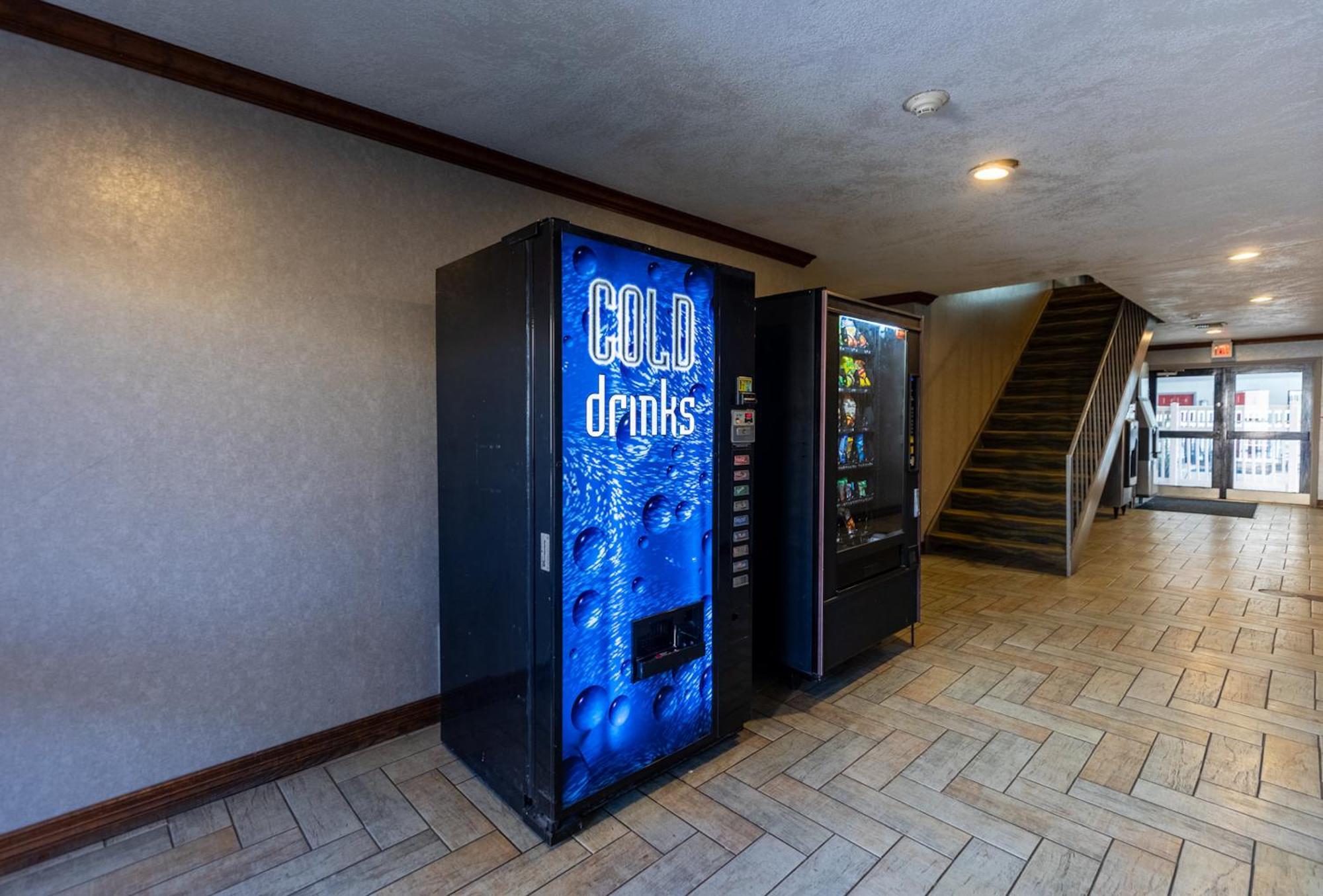 & At Dfw Airport Hotel Irving