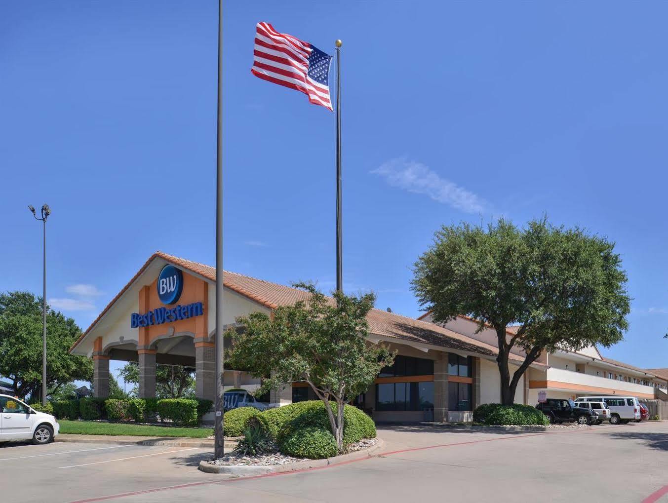 Hotel & At Dfw Airport Irving