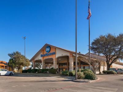 Hotel & At Dfw Airport Irving